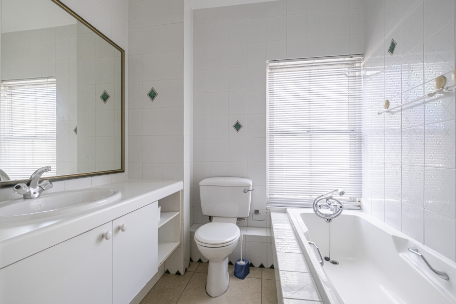 3 Bedroom Property for Sale in Summerstrand Eastern Cape